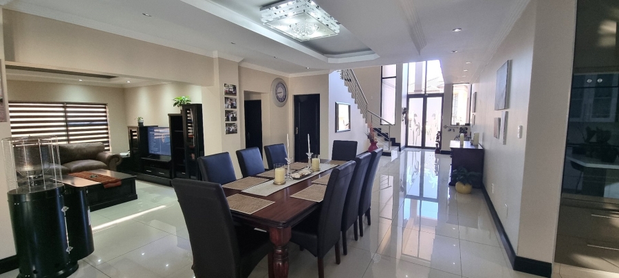 6 Bedroom Property for Sale in Meyersdal Gauteng