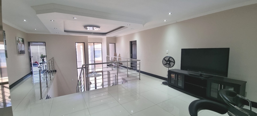6 Bedroom Property for Sale in Meyersdal Gauteng