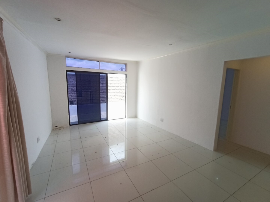 To Let 1 Bedroom Property for Rent in Lyndhurst Gauteng