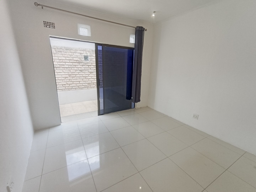 To Let 1 Bedroom Property for Rent in Lyndhurst Gauteng