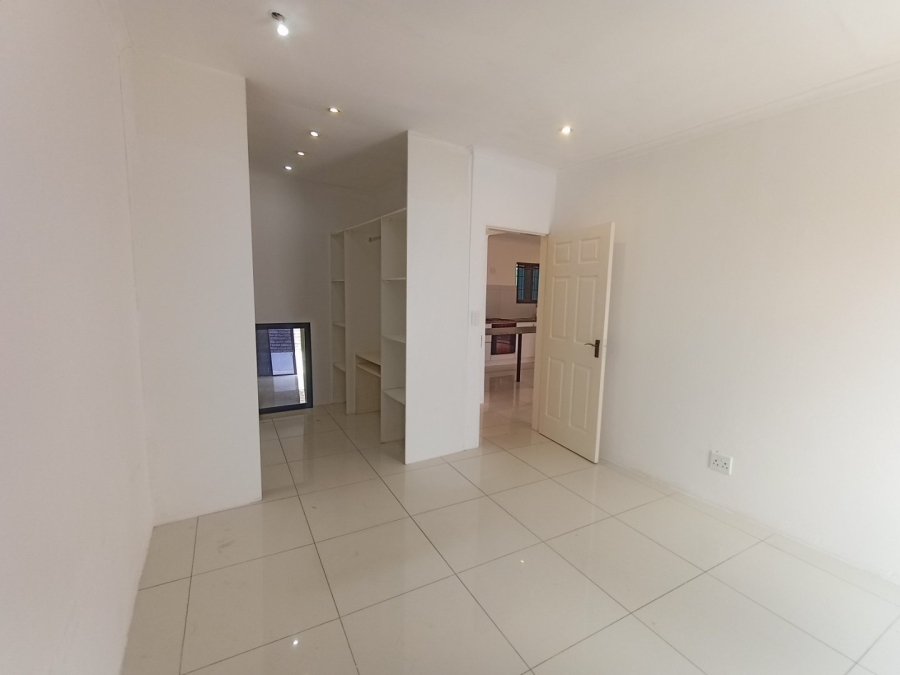 To Let 1 Bedroom Property for Rent in Lyndhurst Gauteng
