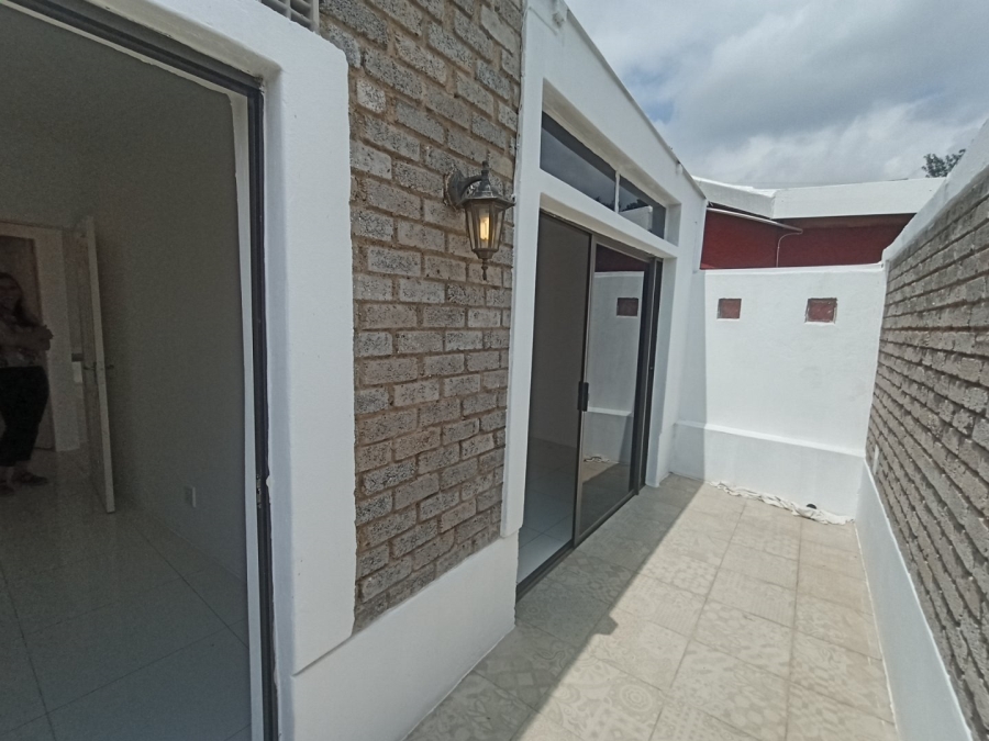 To Let 1 Bedroom Property for Rent in Lyndhurst Gauteng