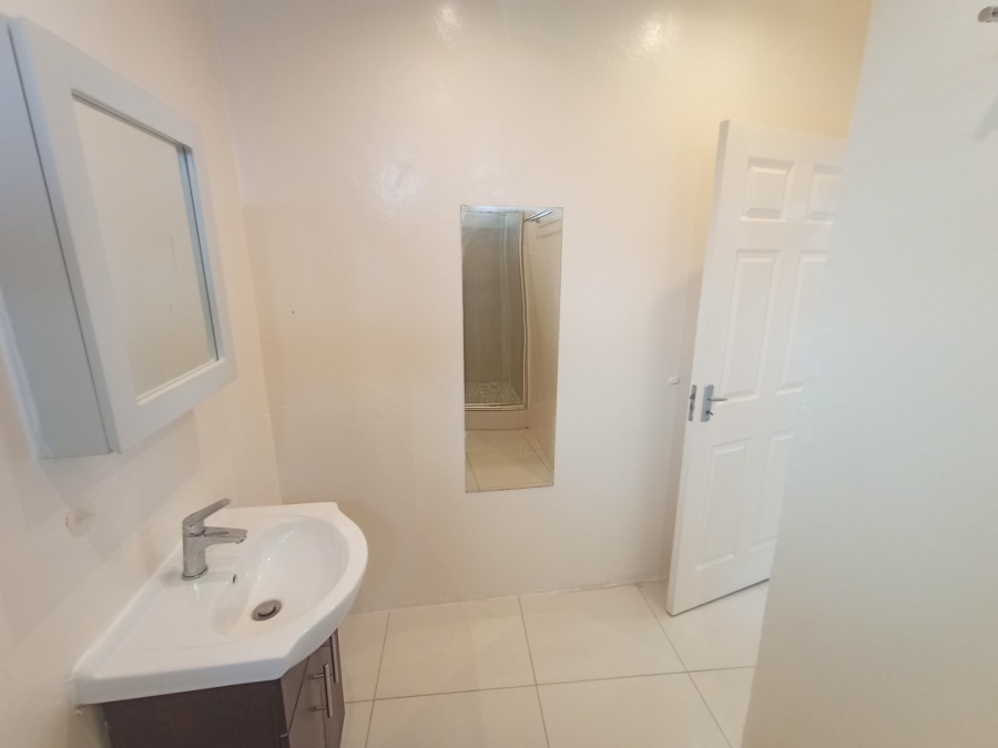 To Let 1 Bedroom Property for Rent in Lyndhurst Gauteng