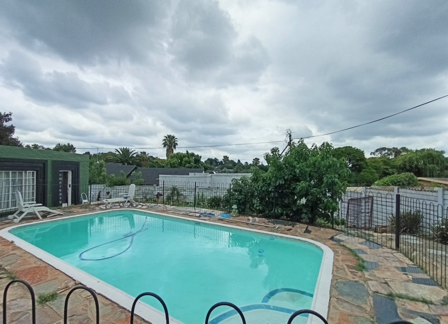 To Let 1 Bedroom Property for Rent in Lyndhurst Gauteng