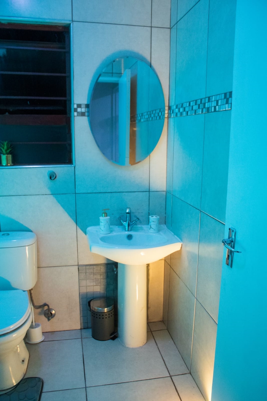 To Let 2 Bedroom Property for Rent in Wilro Park Gauteng