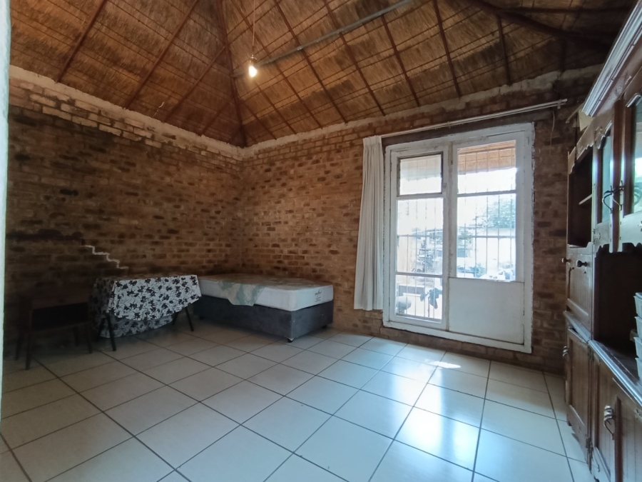 1 Bedroom Property for Sale in Observatory Gauteng