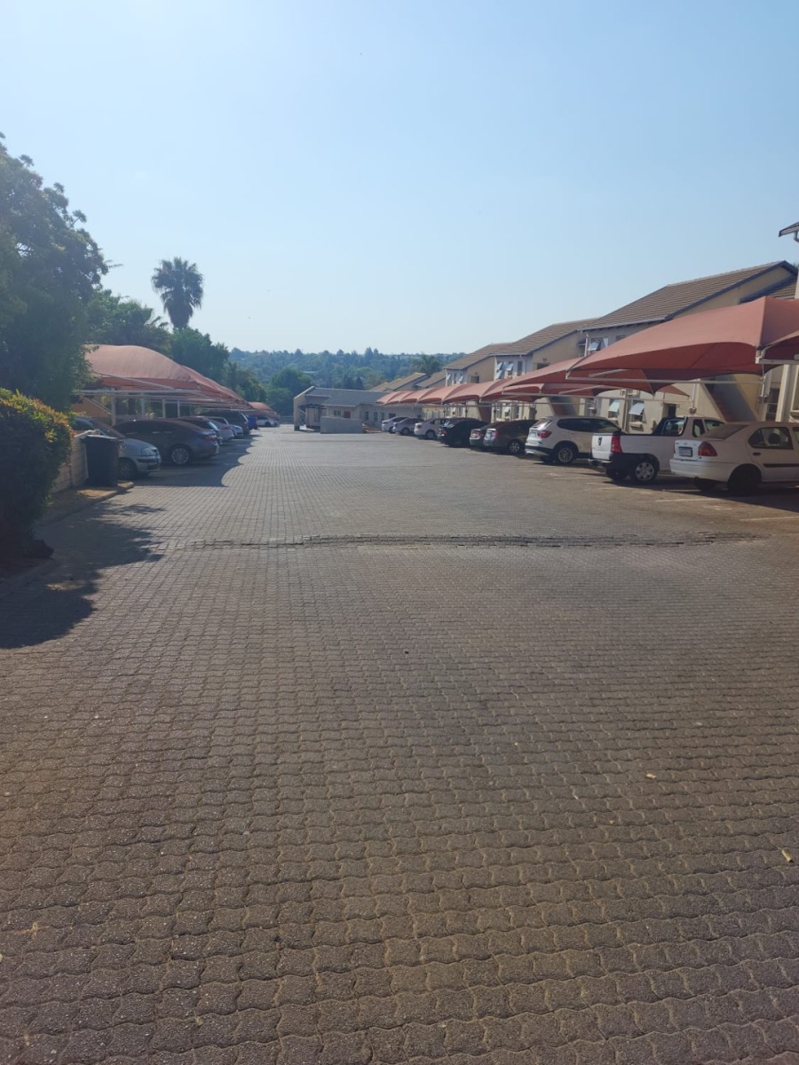 2 Bedroom Property for Sale in Vorna Valley Gauteng