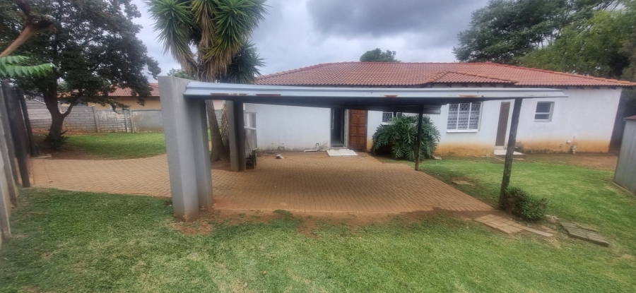 4 Bedroom Property for Sale in Strubensvallei Gauteng