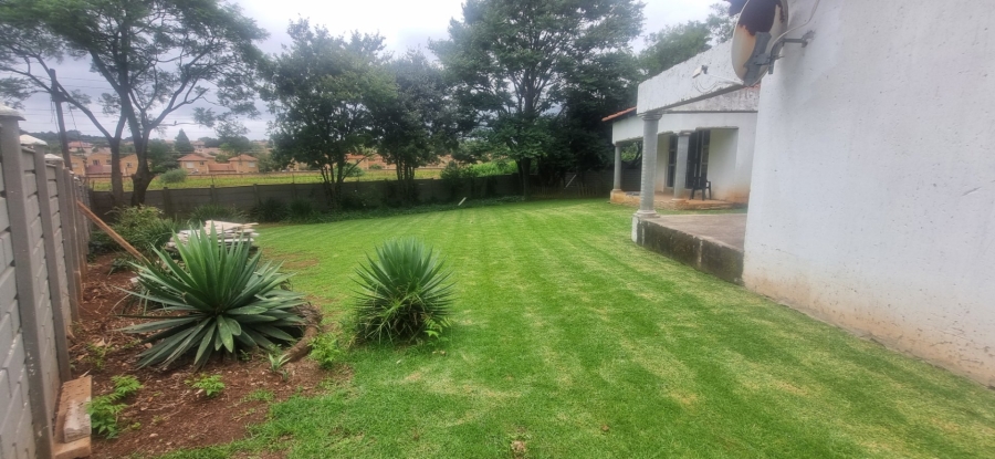 4 Bedroom Property for Sale in Strubensvallei Gauteng