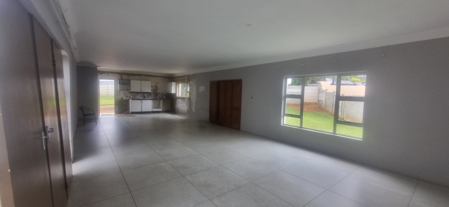 4 Bedroom Property for Sale in Strubensvallei Gauteng
