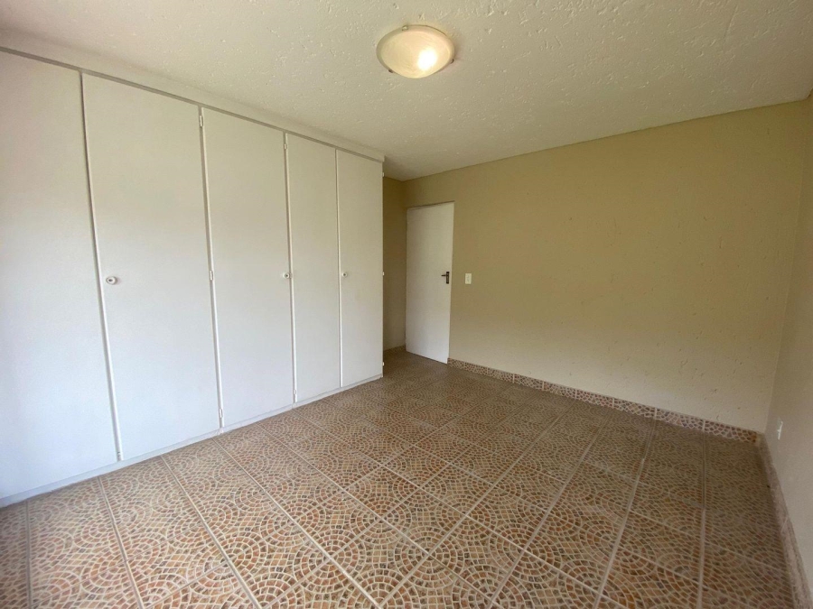 2 Bedroom Property for Sale in Bassonia Gauteng