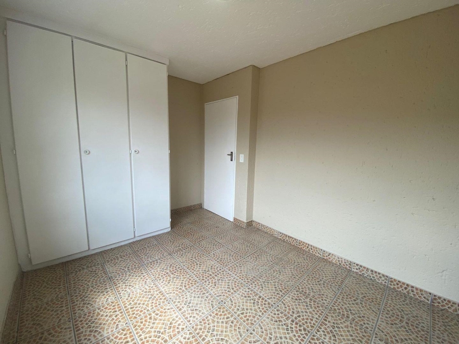 2 Bedroom Property for Sale in Bassonia Gauteng