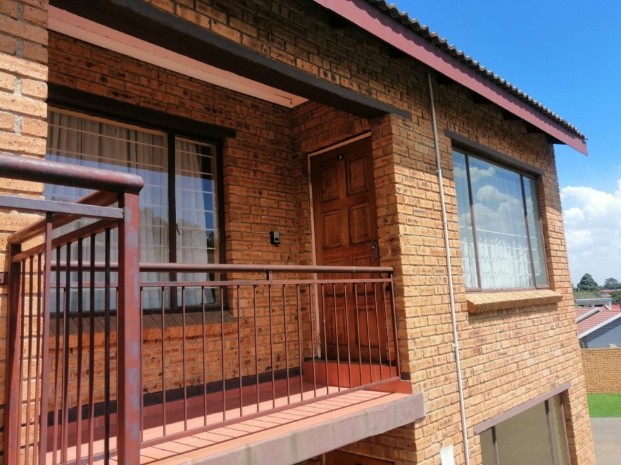 To Let 2 Bedroom Property for Rent in Meredale Gauteng