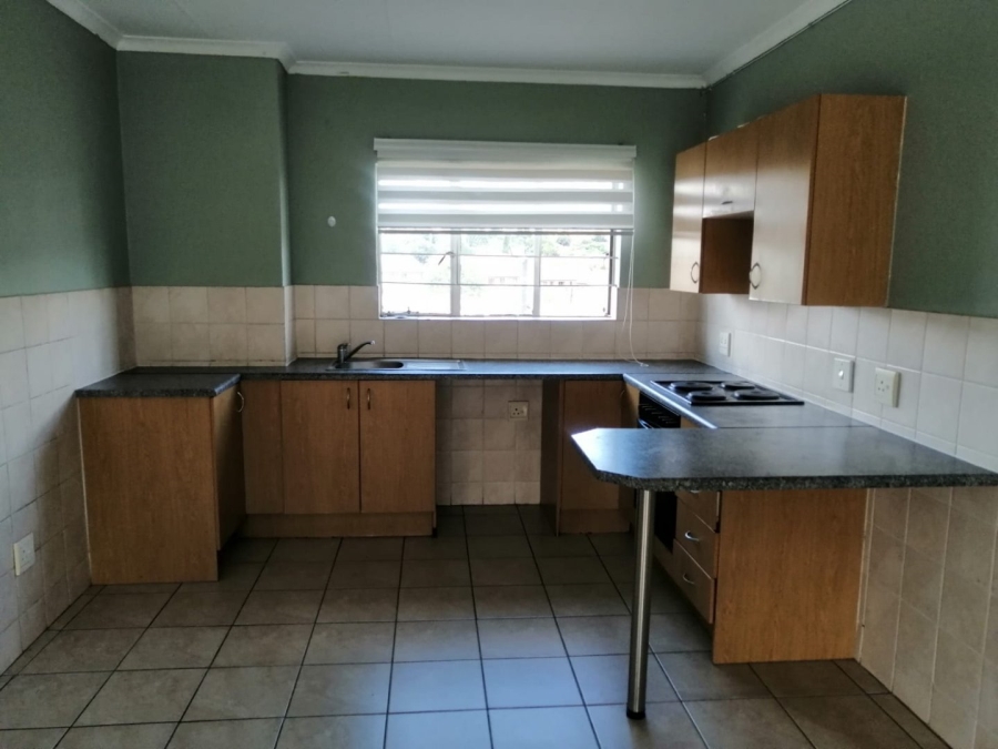 To Let 2 Bedroom Property for Rent in Meredale Gauteng