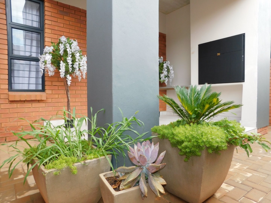 2 Bedroom Property for Sale in Montana Park Gauteng