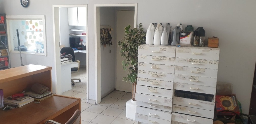 To Let Commercial Property for Rent in Ferndale Gauteng