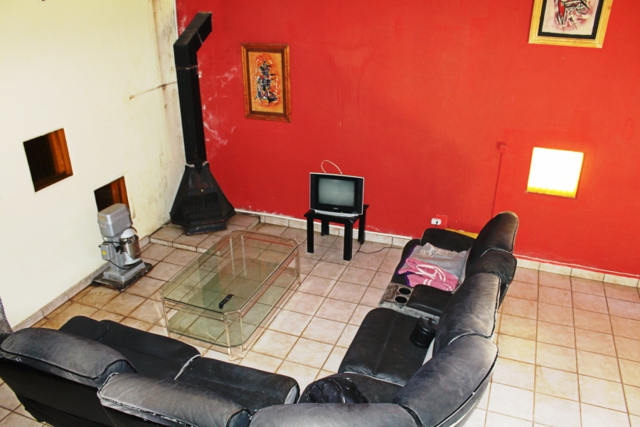 5 Bedroom Property for Sale in Rooiwal A H Gauteng