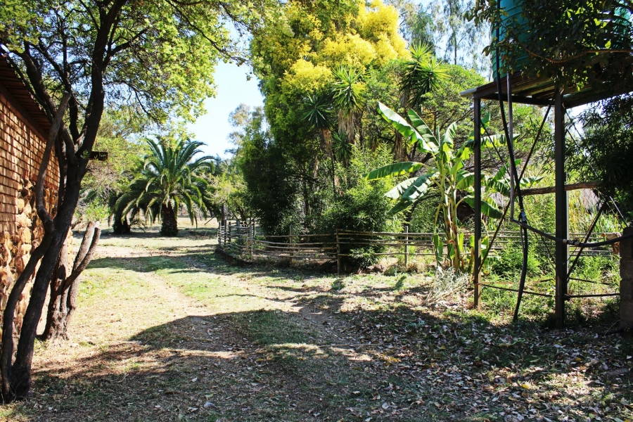 5 Bedroom Property for Sale in Rooiwal A H Gauteng