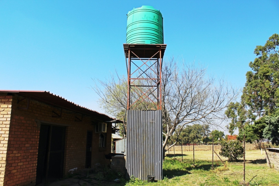 5 Bedroom Property for Sale in Rooiwal A H Gauteng