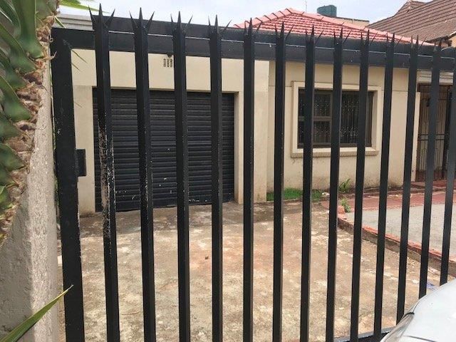 3 Bedroom Property for Sale in Rosettenville Gauteng