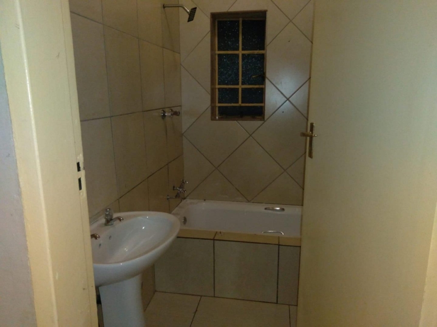 3 Bedroom Property for Sale in Rosettenville Gauteng
