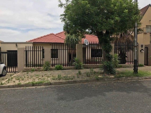 3 Bedroom Property for Sale in Rosettenville Gauteng