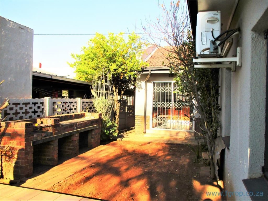 3 Bedroom Property for Sale in Lenasia Ext 5 Gauteng