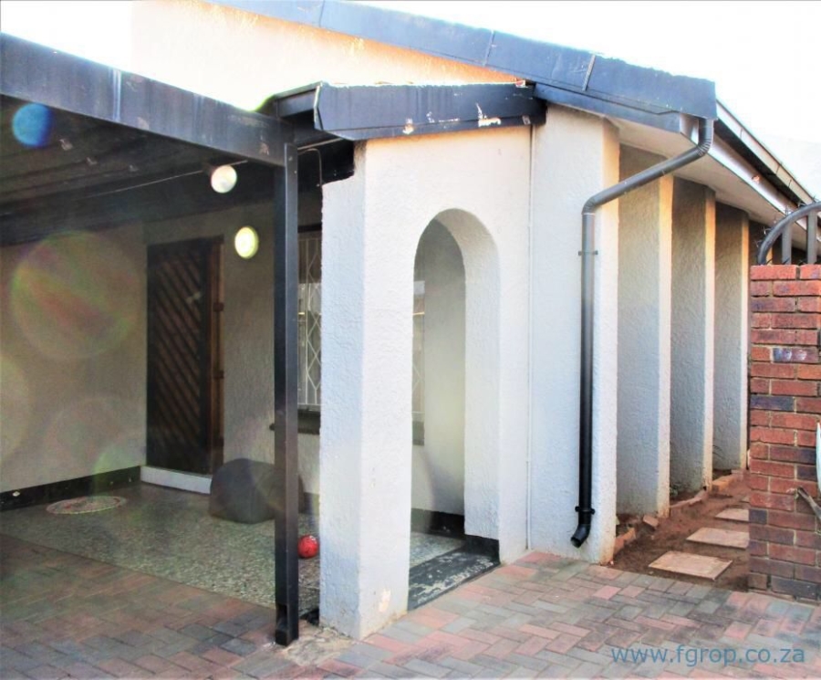 3 Bedroom Property for Sale in Lenasia Ext 5 Gauteng