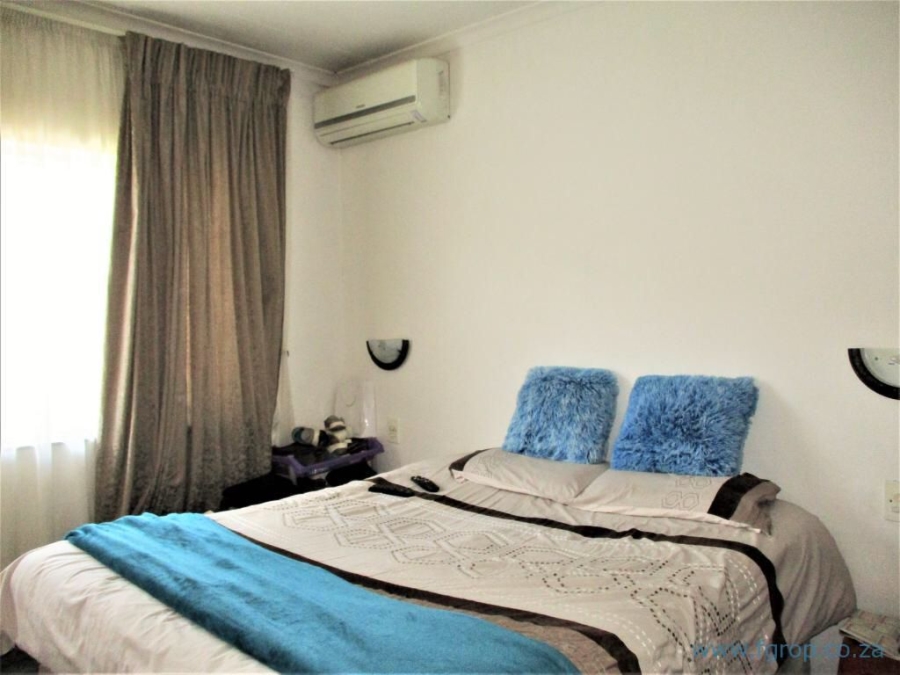 3 Bedroom Property for Sale in Lenasia Ext 5 Gauteng