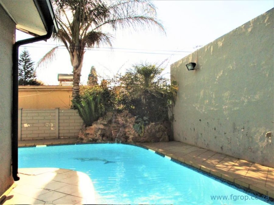 3 Bedroom Property for Sale in Lenasia Ext 5 Gauteng