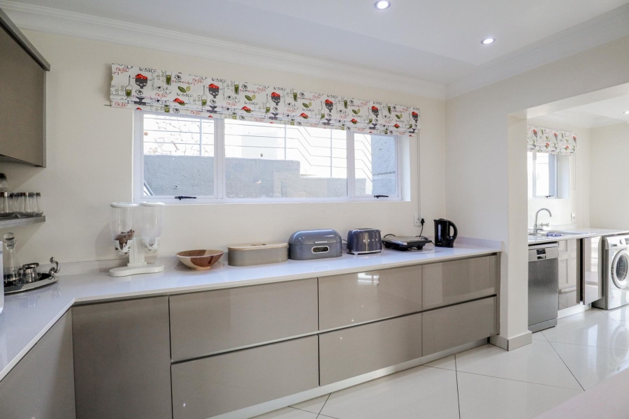 4 Bedroom Property for Sale in Bassonia Gauteng