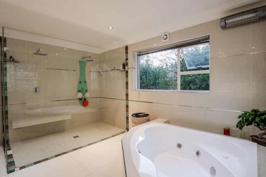 4 Bedroom Property for Sale in Bassonia Gauteng