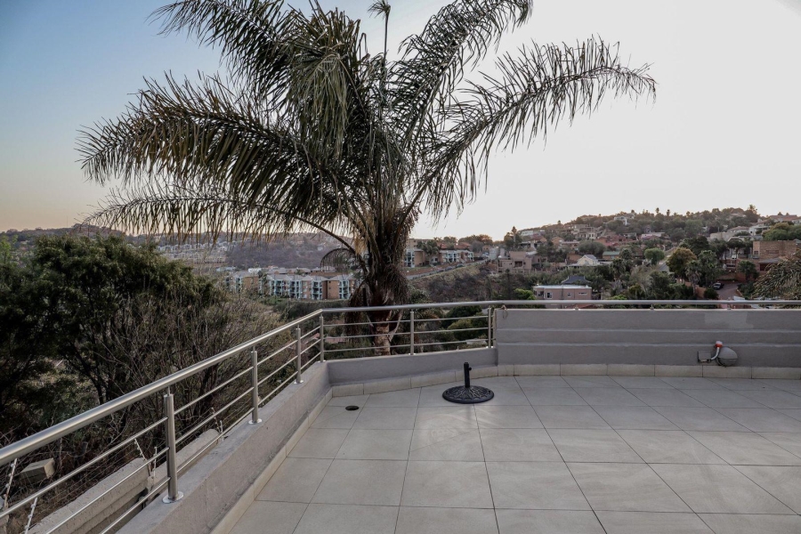 4 Bedroom Property for Sale in Bassonia Gauteng