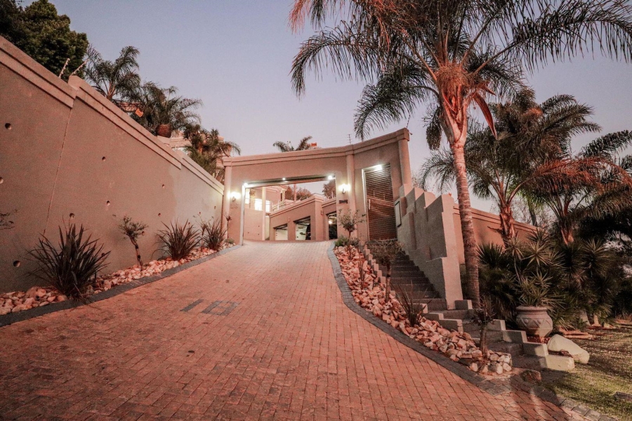 4 Bedroom Property for Sale in Bassonia Gauteng