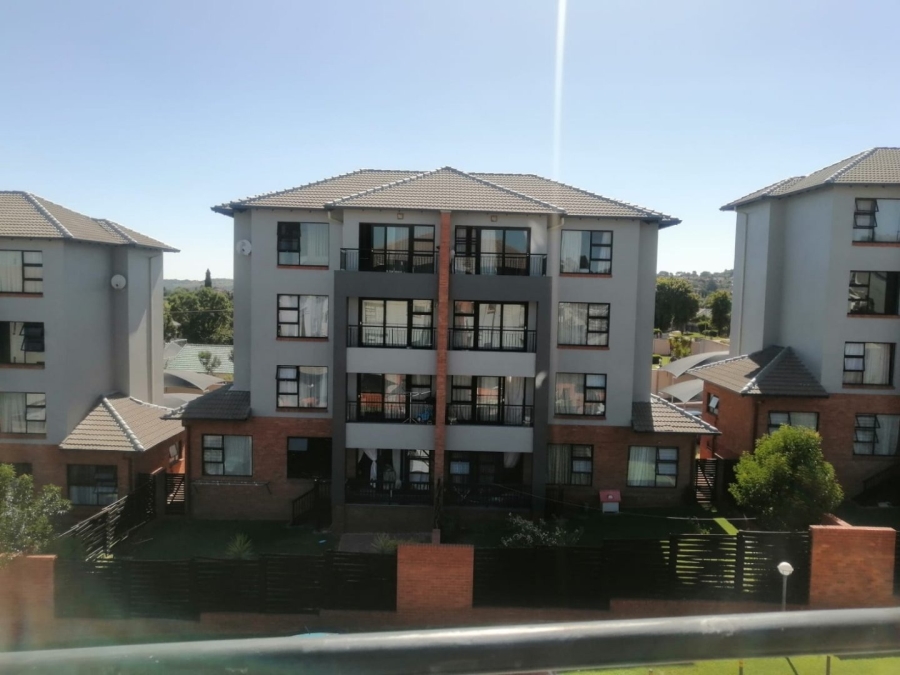 To Let 2 Bedroom Property for Rent in Oakdene Gauteng