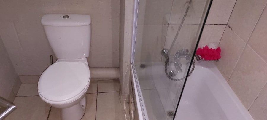 To Let 1 Bedroom Property for Rent in Ferndale Gauteng