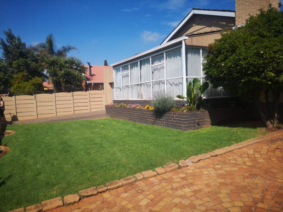 3 Bedroom Property for Sale in Woodmere Gauteng