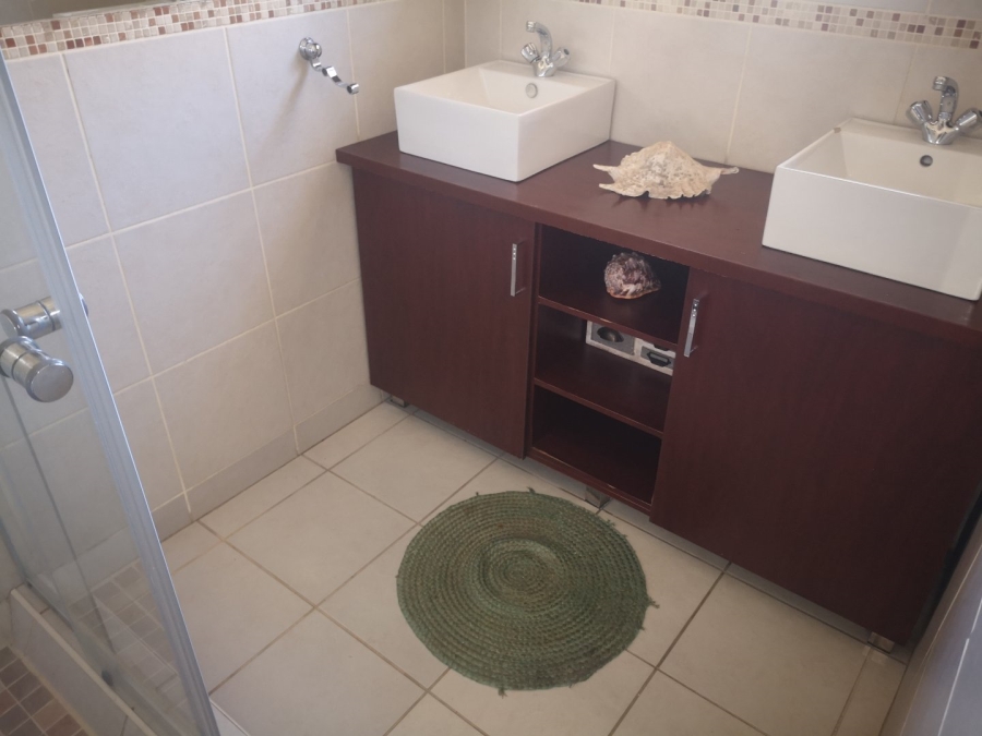 3 Bedroom Property for Sale in Woodmere Gauteng