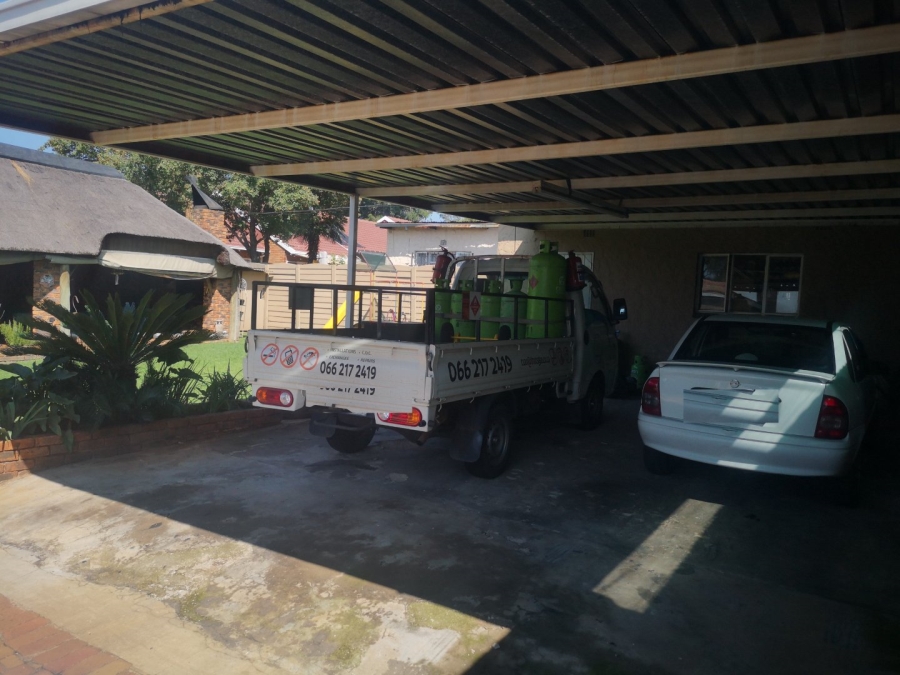 3 Bedroom Property for Sale in Woodmere Gauteng