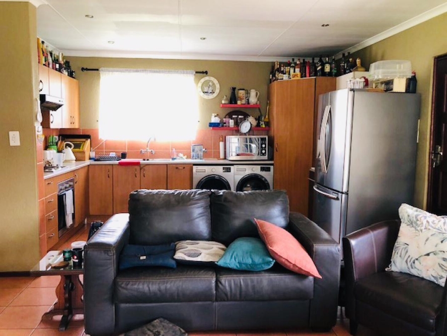 To Let 3 Bedroom Property for Rent in Verwoerdpark Gauteng