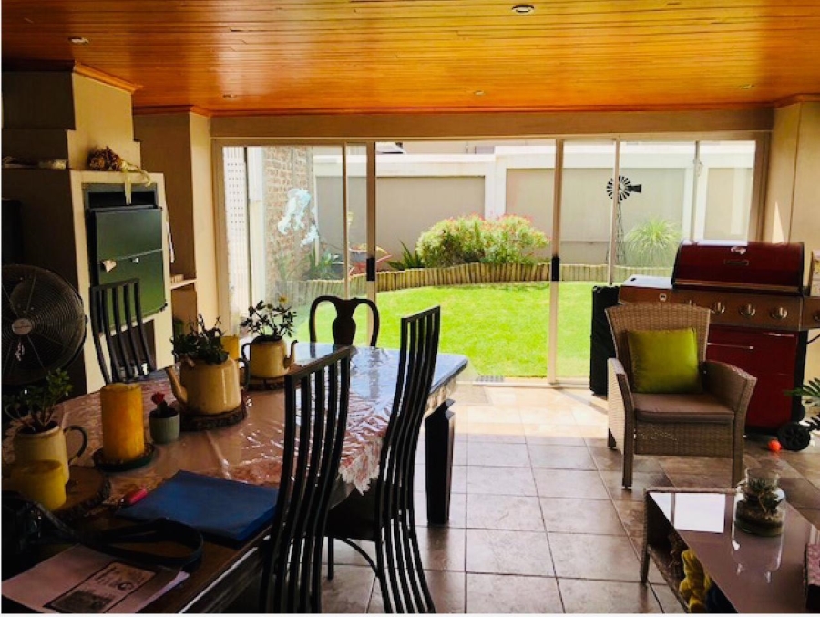 To Let 3 Bedroom Property for Rent in Verwoerdpark Gauteng