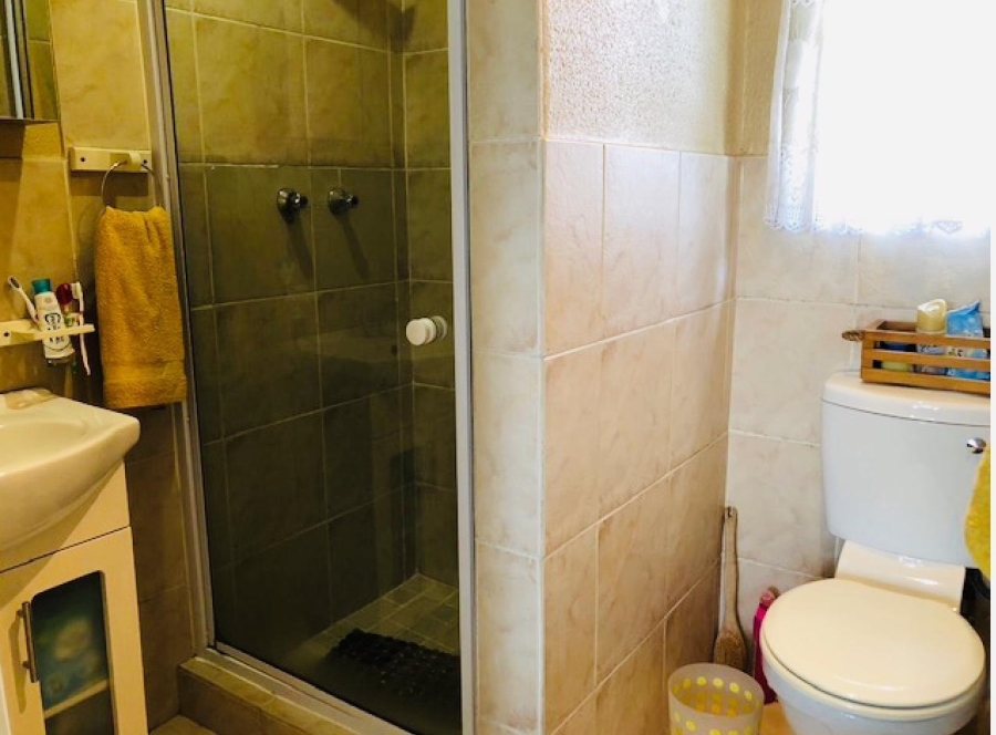 To Let 3 Bedroom Property for Rent in Verwoerdpark Gauteng
