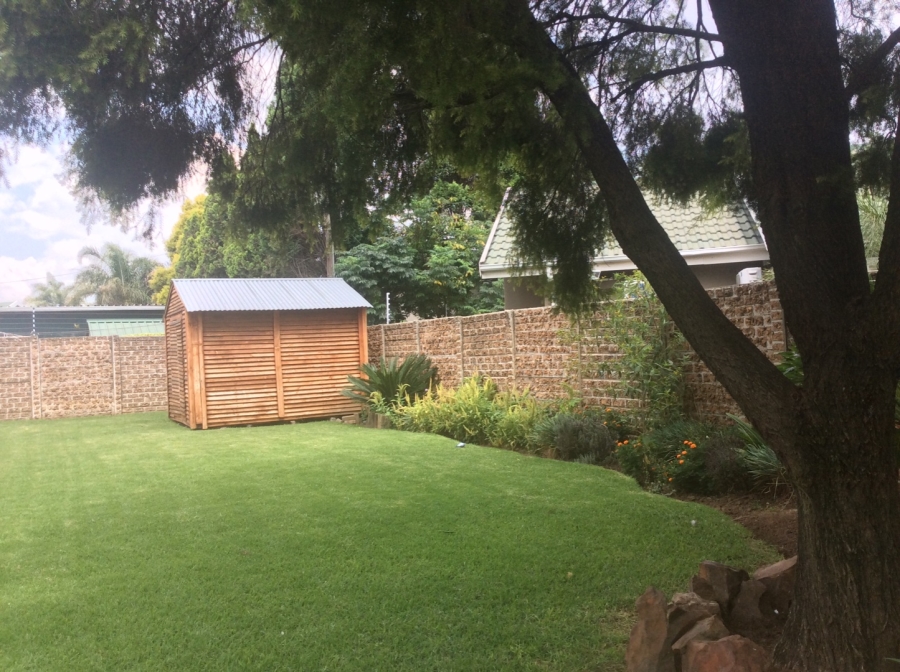To Let 3 Bedroom Property for Rent in Verwoerdpark Gauteng