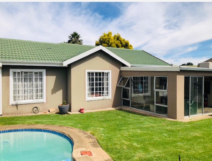 To Let 3 Bedroom Property for Rent in Verwoerdpark Gauteng