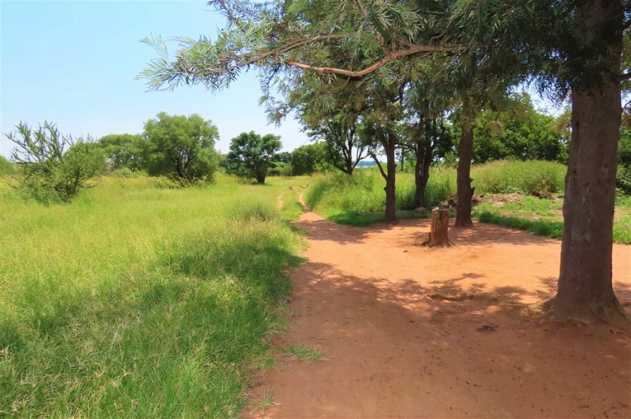 Commercial Property for Sale in Vasfontein AH Gauteng