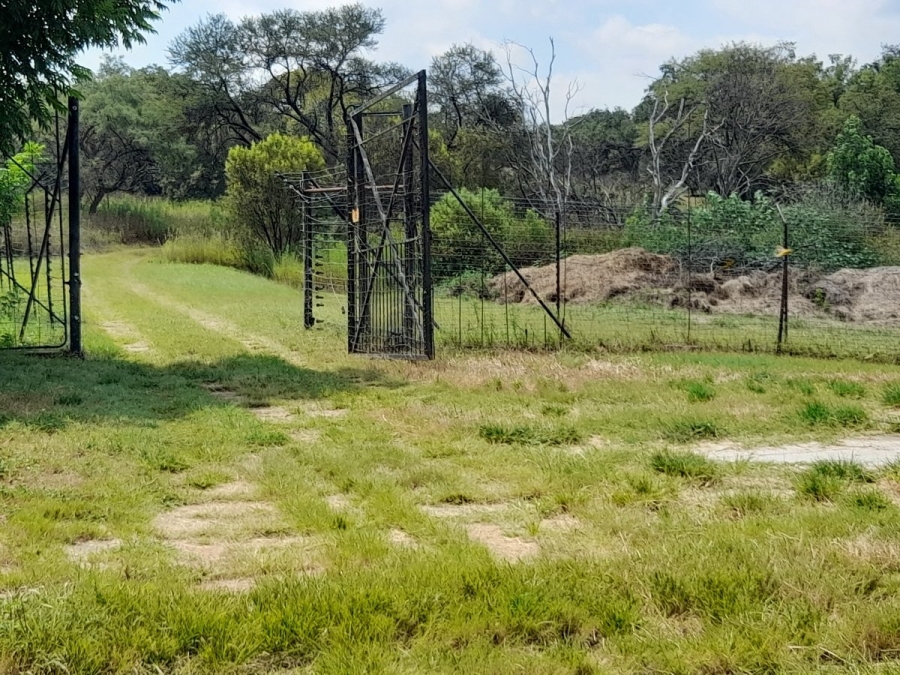 Commercial Property for Sale in Roodekrans Gauteng