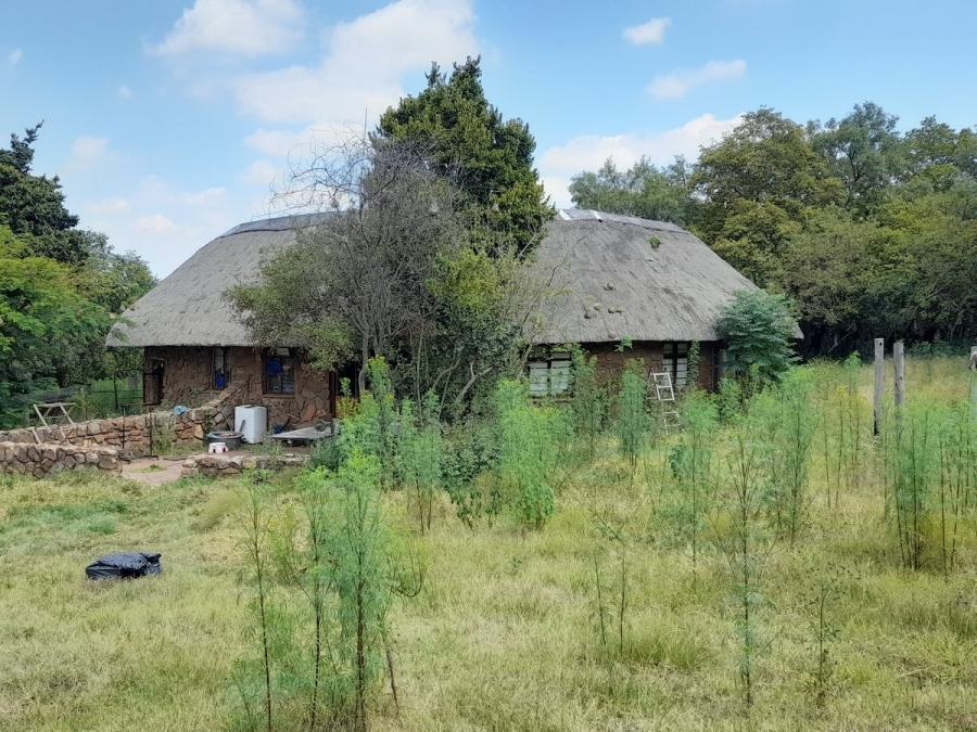 Commercial Property for Sale in Roodekrans Gauteng