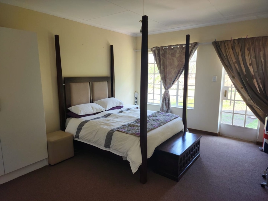 4 Bedroom Property for Sale in Glen Austin Gauteng
