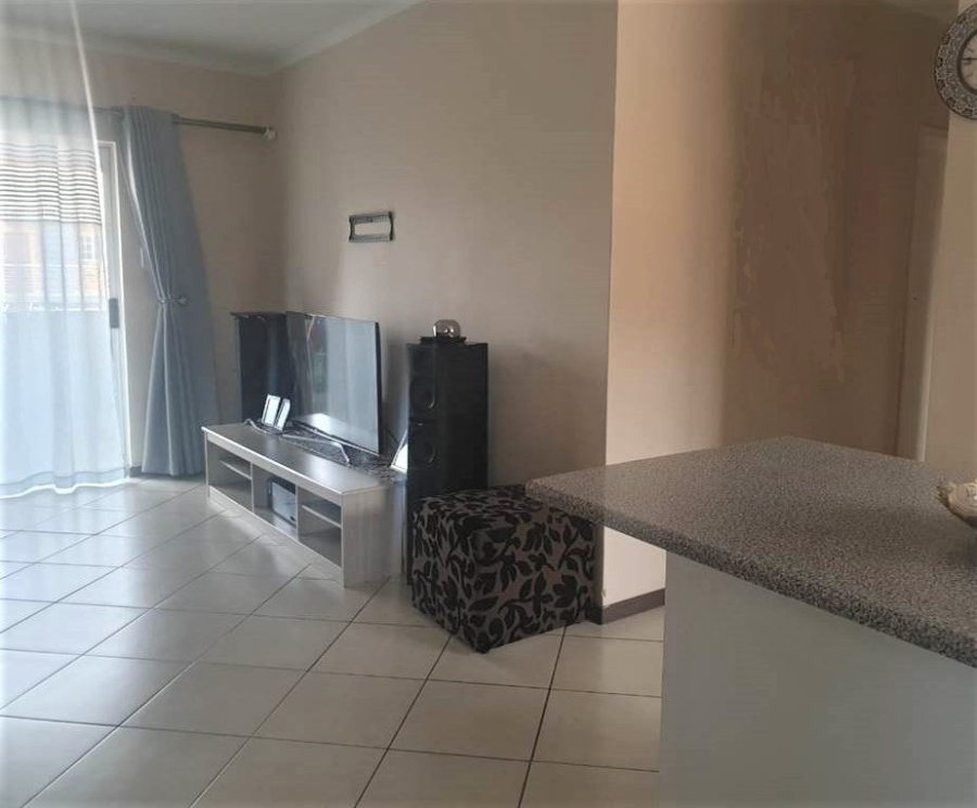2 Bedroom Property for Sale in Monavoni Gauteng