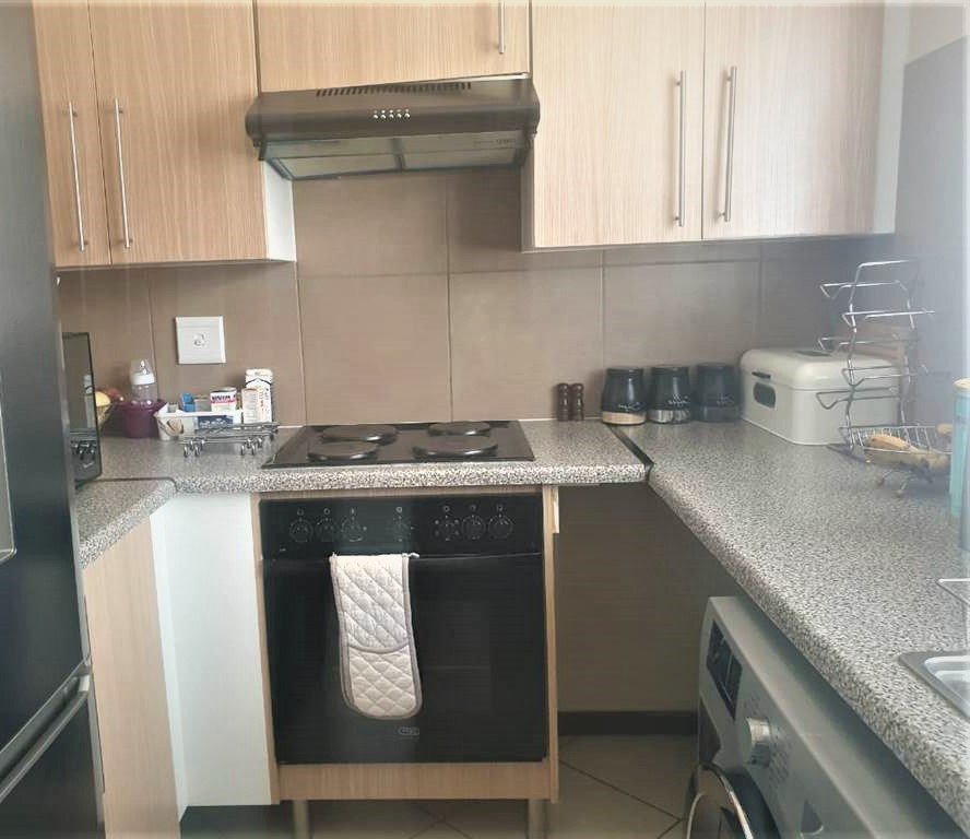 2 Bedroom Property for Sale in Monavoni Gauteng